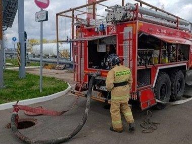 Пожарно-тактическое занятие на социально значимом объекте прошло в Красноармейском районе