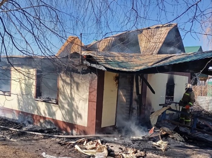 В Сызранском районе горели две бани на площади 80 квадратных метров. К сожалению, есть погибший