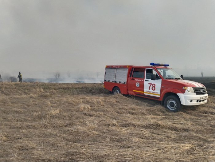 Вчера наши огнеборцы участвовали в ликвидации крупного пожара в Волжском районе