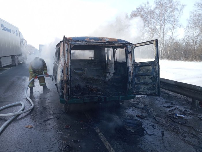 Сегодня в Сергиевском районе произошло дорожно-транспортное происшествие с последующим возгоранием автомобиля