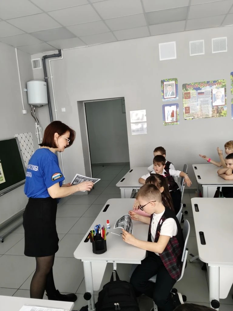 Разговор о пожарной безопасности состоялся в средней общеобразовательной школе села Хворостянка