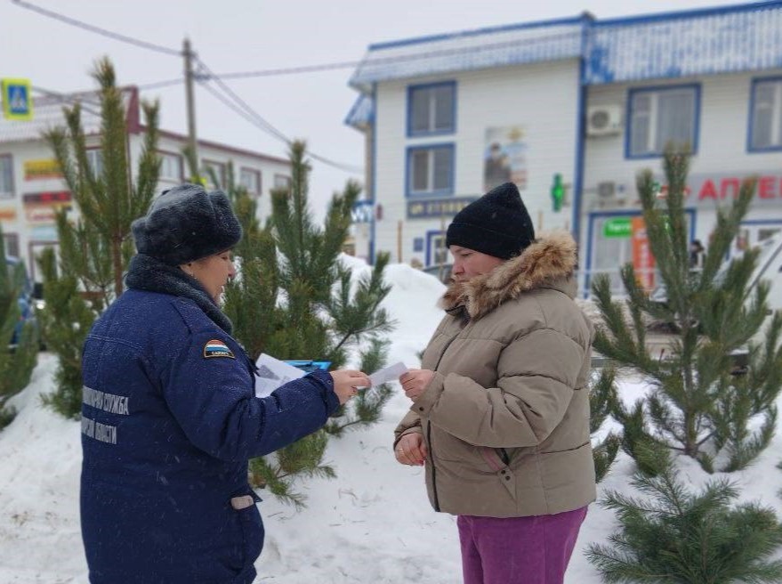 Профилактическое мероприятие, направленное на соблюдение правил пожарной безопасности в новогодние праздники, прошло и в Шенталинском районе