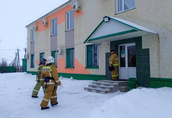 В Большечерниговском районе в пожарно-спасательной части № 133 прошло занятие с участием ветерана