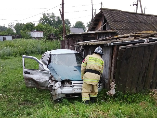 В Сергиевском районе произошло дорожно-транспортное происшествие