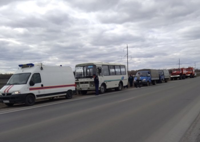 В Оренбургскую область направлены пожарные-спасатели и спецтехника из Самарской области