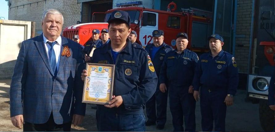 С профессиональным праздником наших огнеборцев!