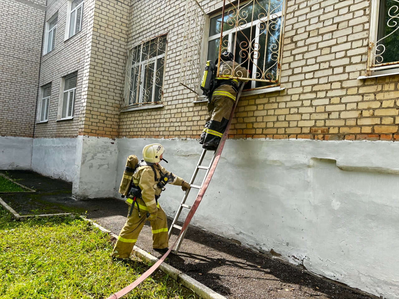 В городе Похвистнево успешно прошло пожарно-тактическое учение