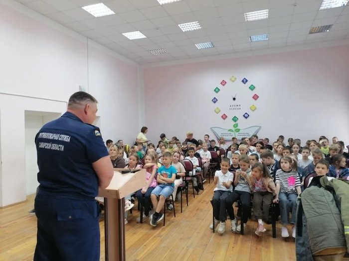 Серьёзный разговор о мужественной профессии пожарного