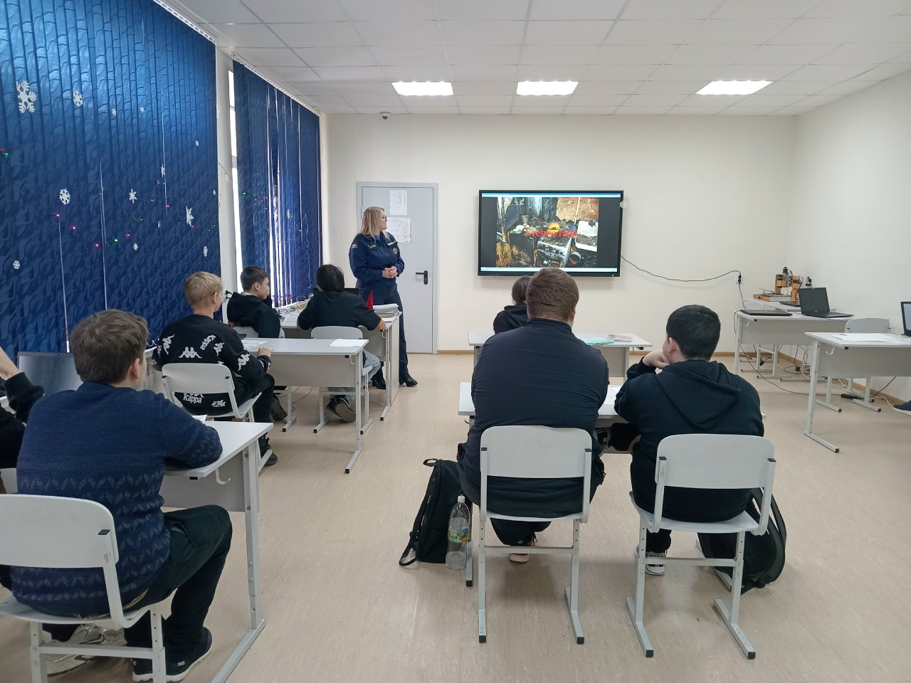 Детям о правилах безопасного поведения в зимнее время года