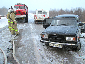 Пожарные успели спасти водителя