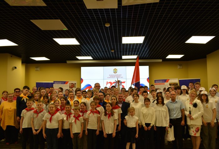 В преддверии 375 годовщины со Дня образования пожарной охраны России в Самаре чествуют пожарных