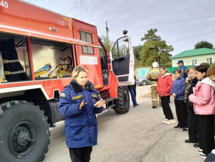 Рассказали про безопасность: в Большеглущицком районе прошла неделя профилактики
