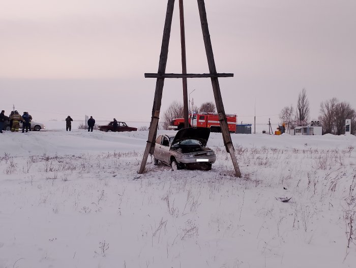 В минувшее воскресенье в Алексеевском районе произошел съезд в кювет легкового автомобиля 