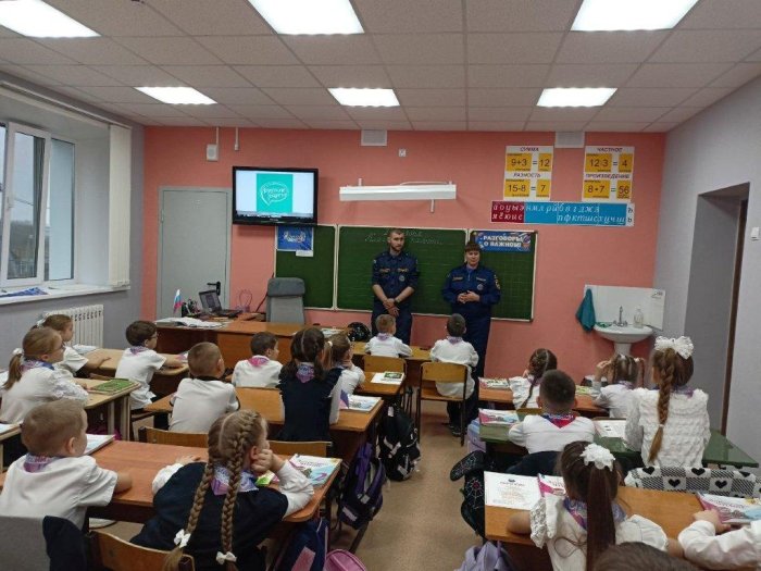 Школьникам - об огнеборцах