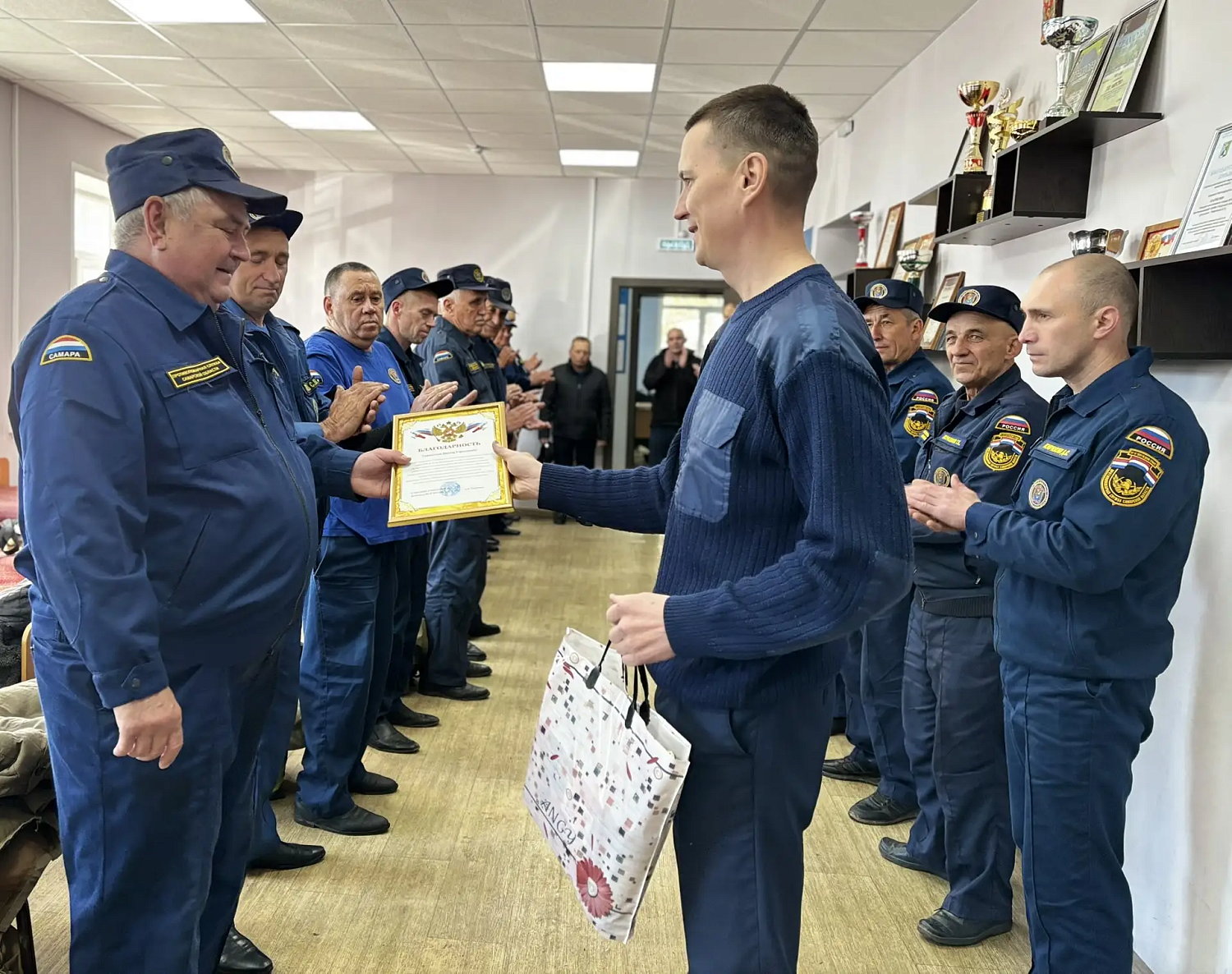 Смыли копоть пожаров