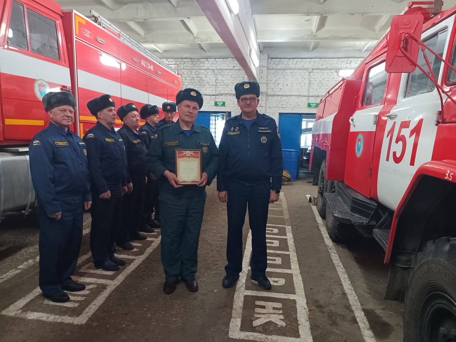 В пожарно-спасательном отряде № 41 чествовали юбиляра