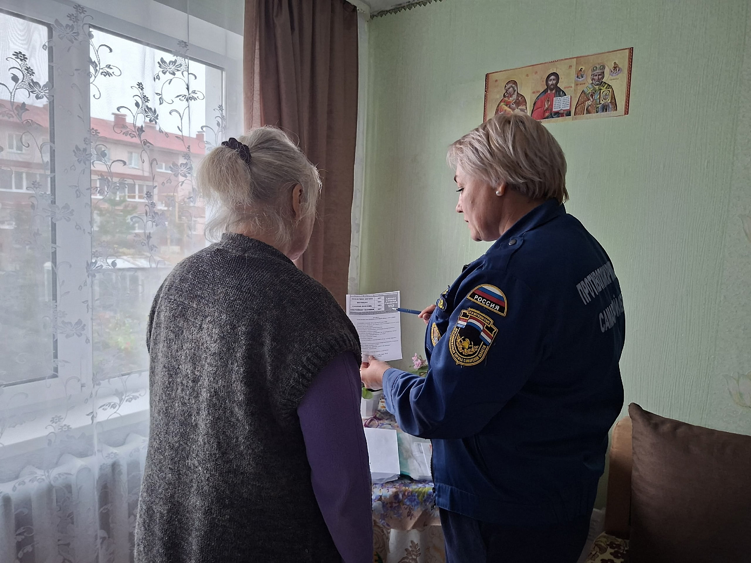 Наш инструктор противопожарной профилактики рассказала о важности установки пожарного извещателя