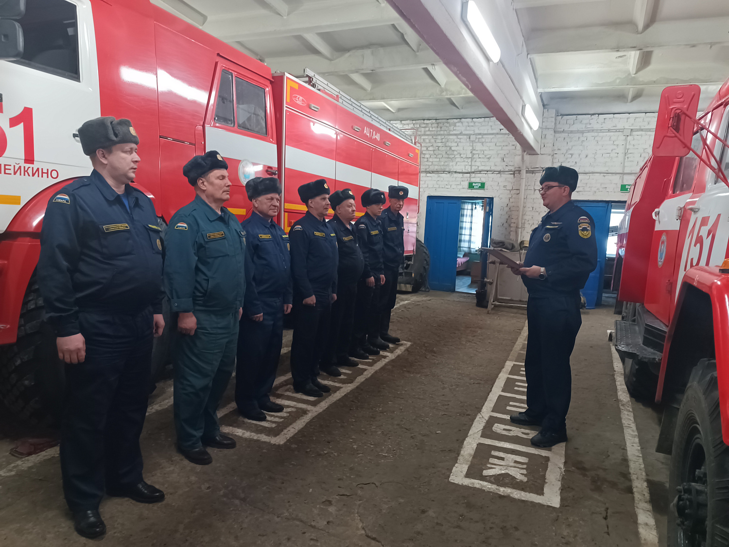 В пожарно-спасательном отряде № 41 чествовали юбиляра