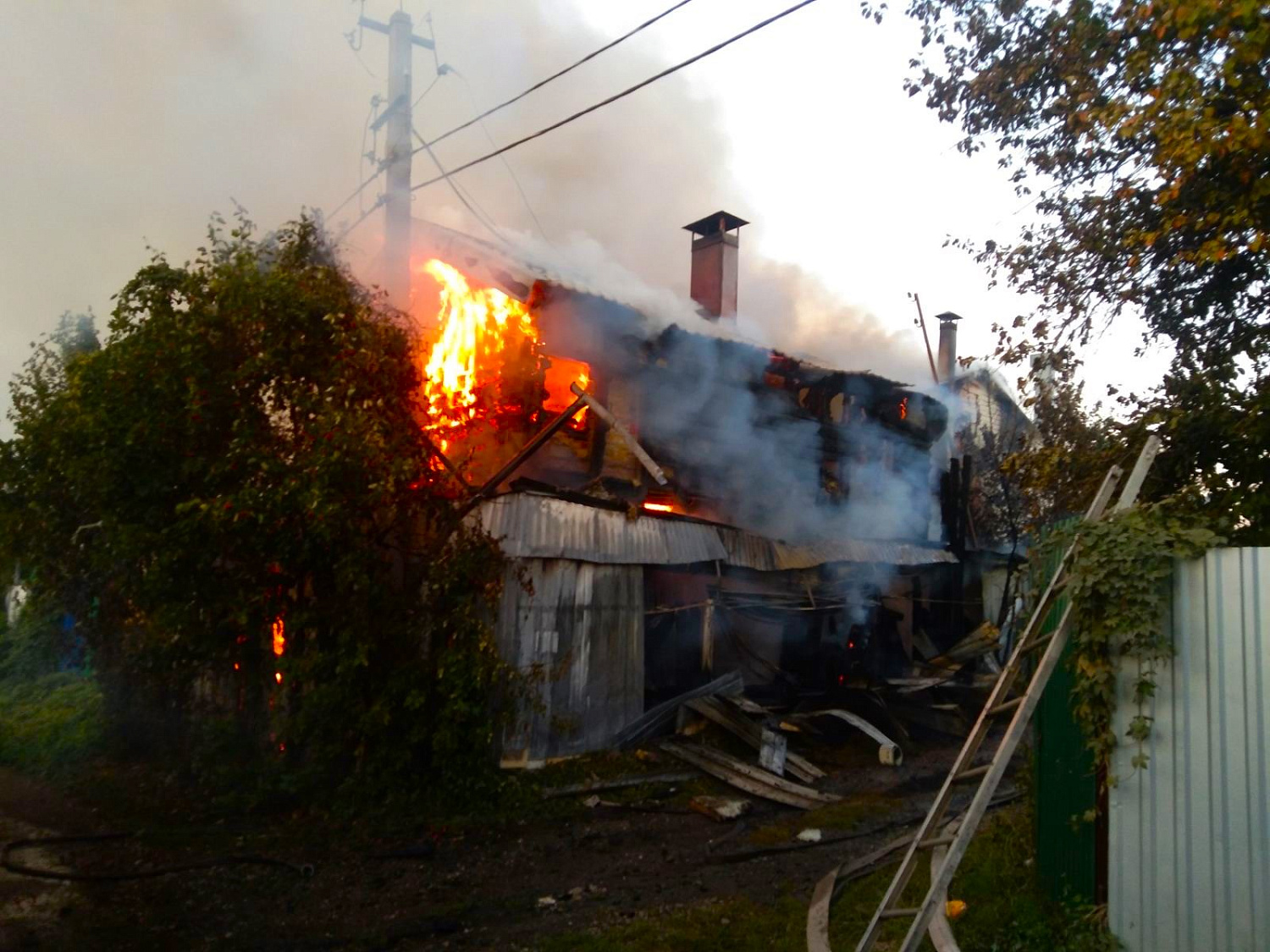 В воскресенье в Красноярском районе произошли 2 пожара   