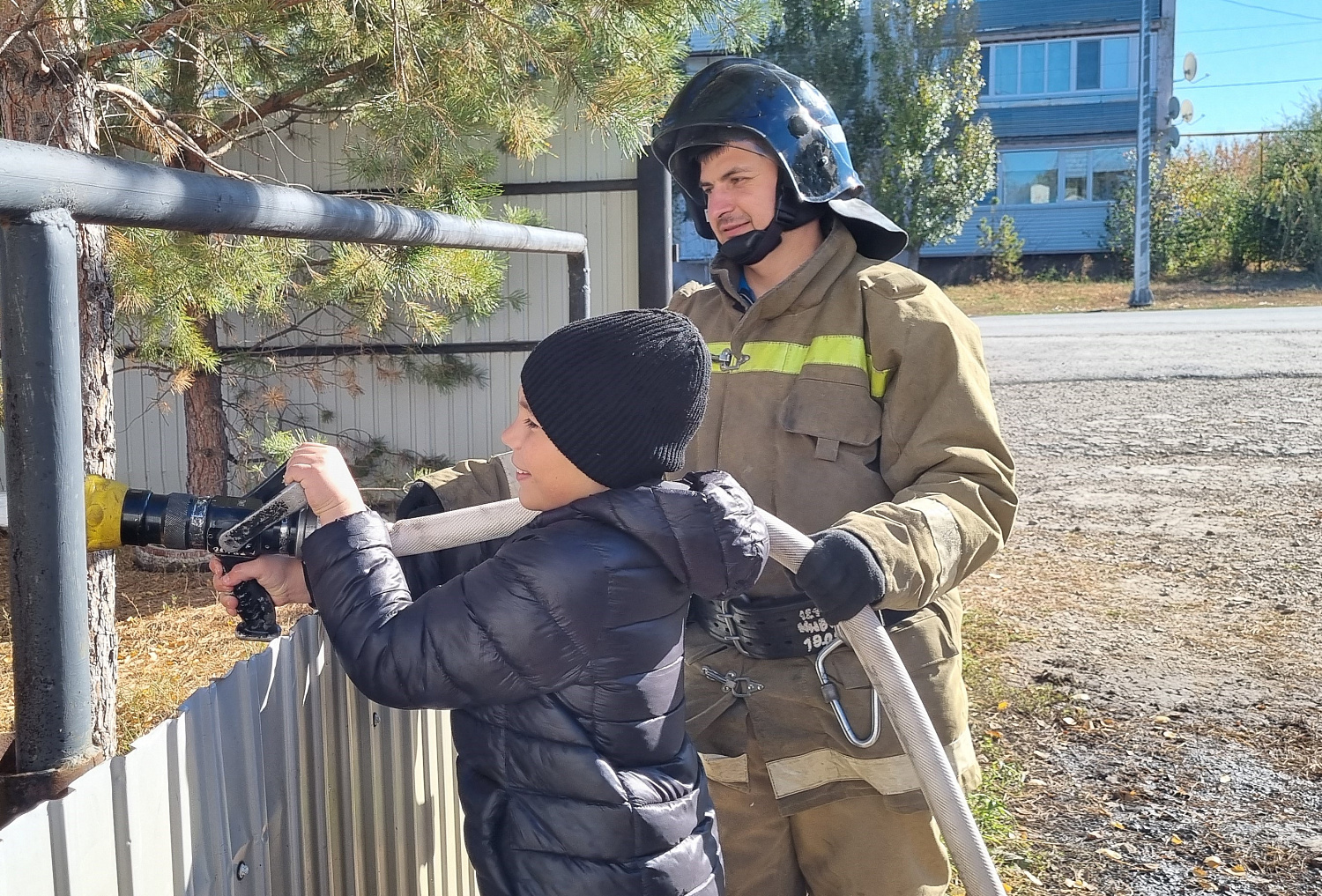 Дружина юных пожарных из Хворостянского района готовится к областным соревнованиям