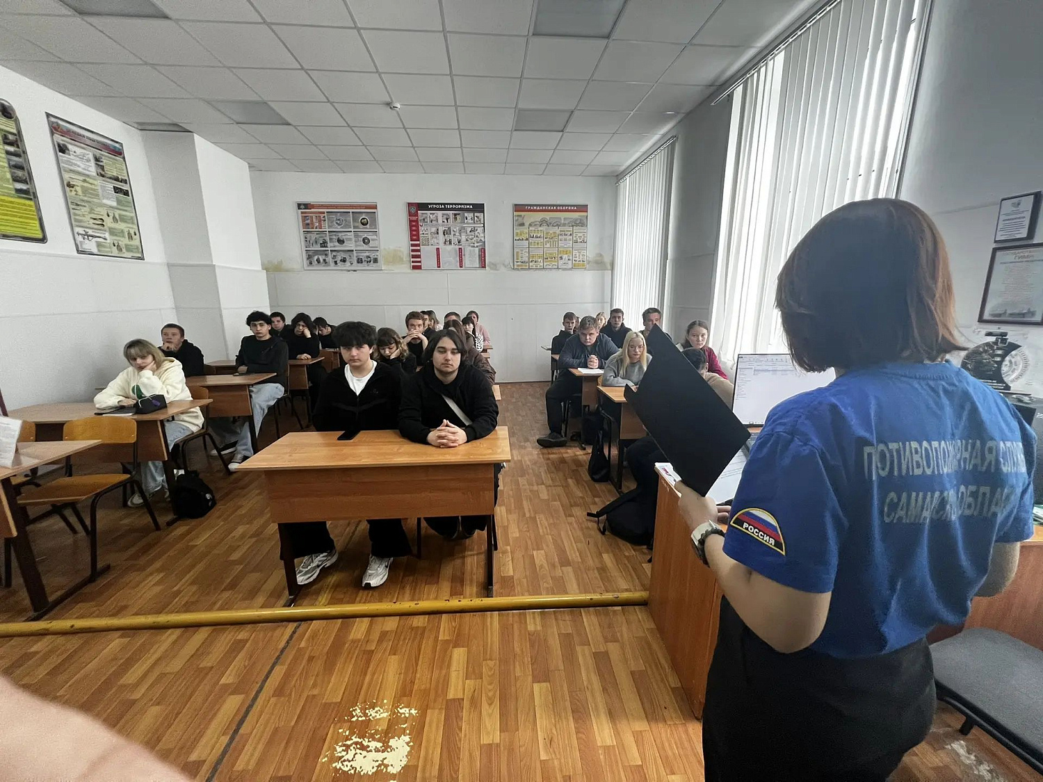 Обучающие занятия по гражданской обороне прошли в образовательных учреждениях Хворостянского, Безенчукского, Клявлинского, Елховского районах, а также города Октябрьска