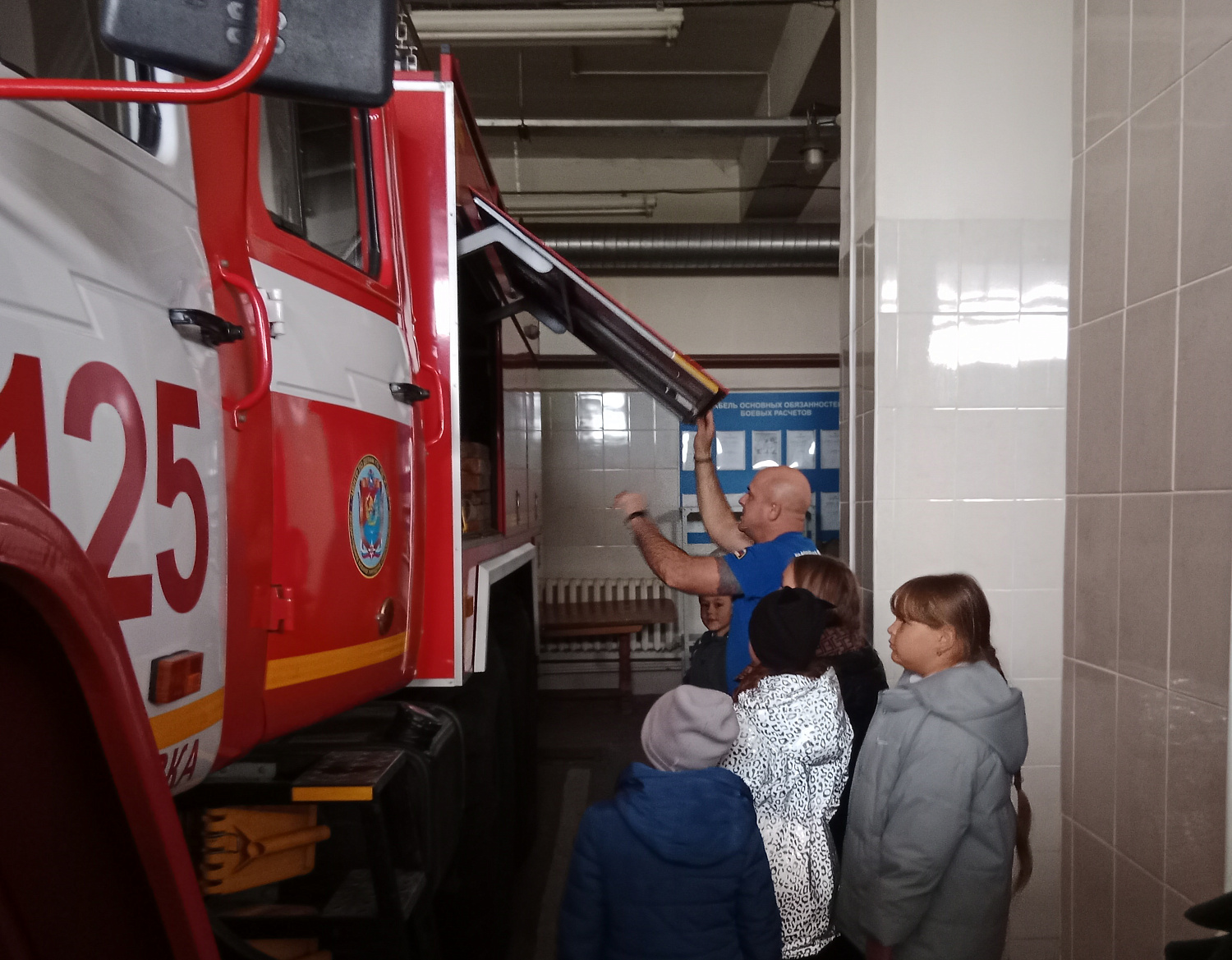 Новая встреча школьников со специалистами пожарно-спасательной части № 125 Пестравского района