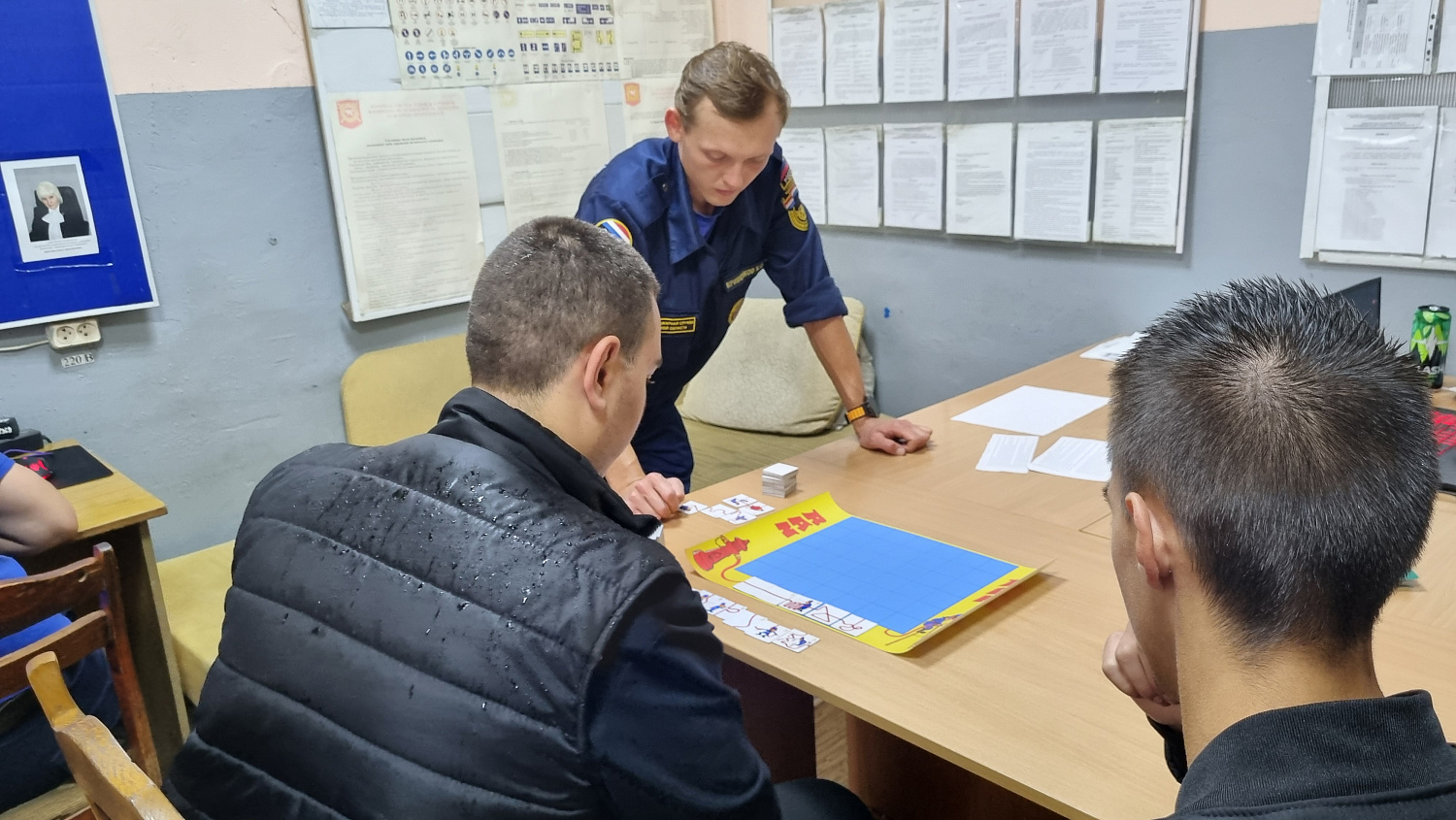 Кто быстрее соберет рукавную линию?   