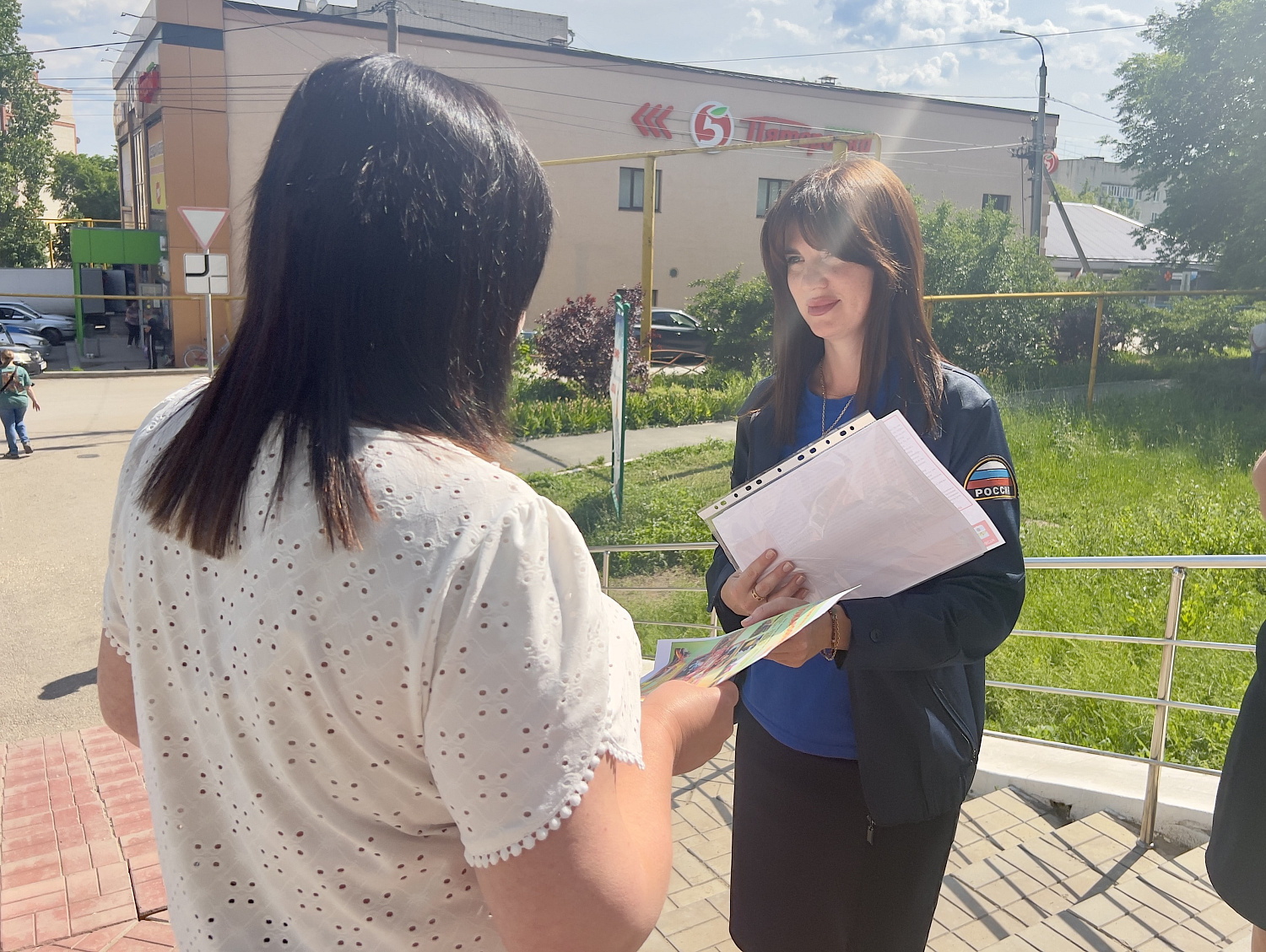 В городе Октябрьск отметили Международный день соседей
