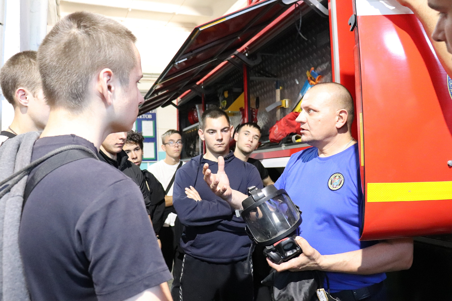 В Нефтегорском и Кинель-Черкасском районах прошли экскурсии, где ребятам рассказали о профессии пожарного
