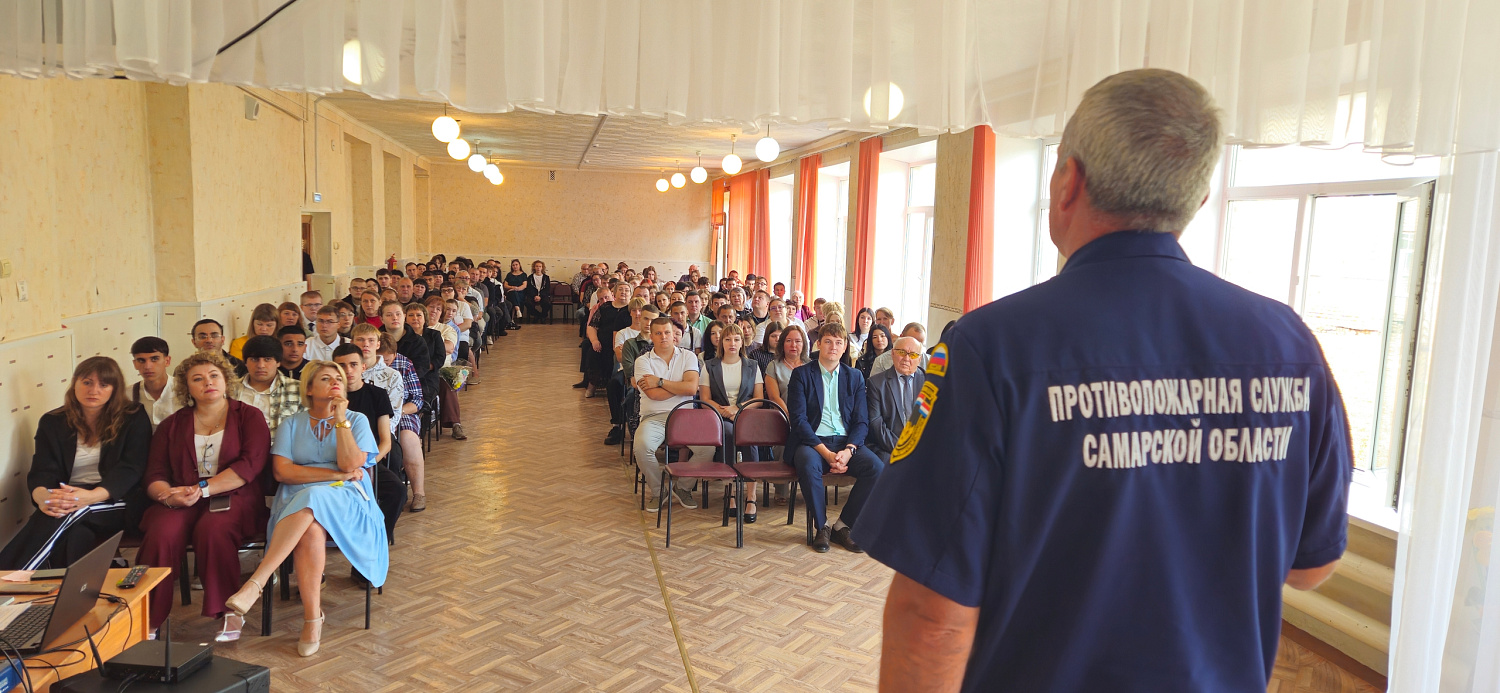 Уроки мужества и Уроки безопасности с участием представителей противопожарной службы Самарской области продолжаются   
