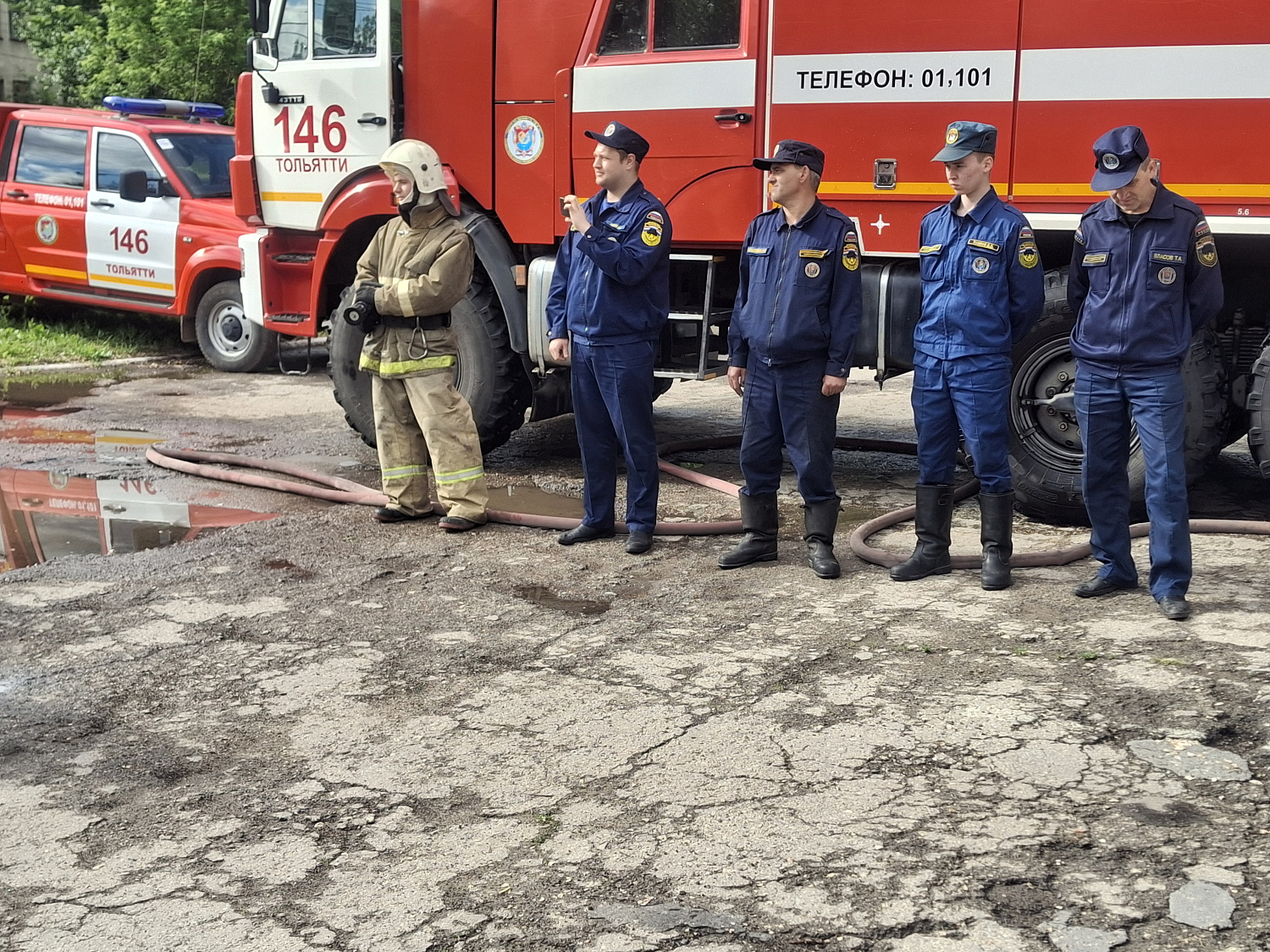 В 30-м пожарно-спасательном отряде Ставропольского района проводили на заслуженный отдых ветерана пожарной охраны