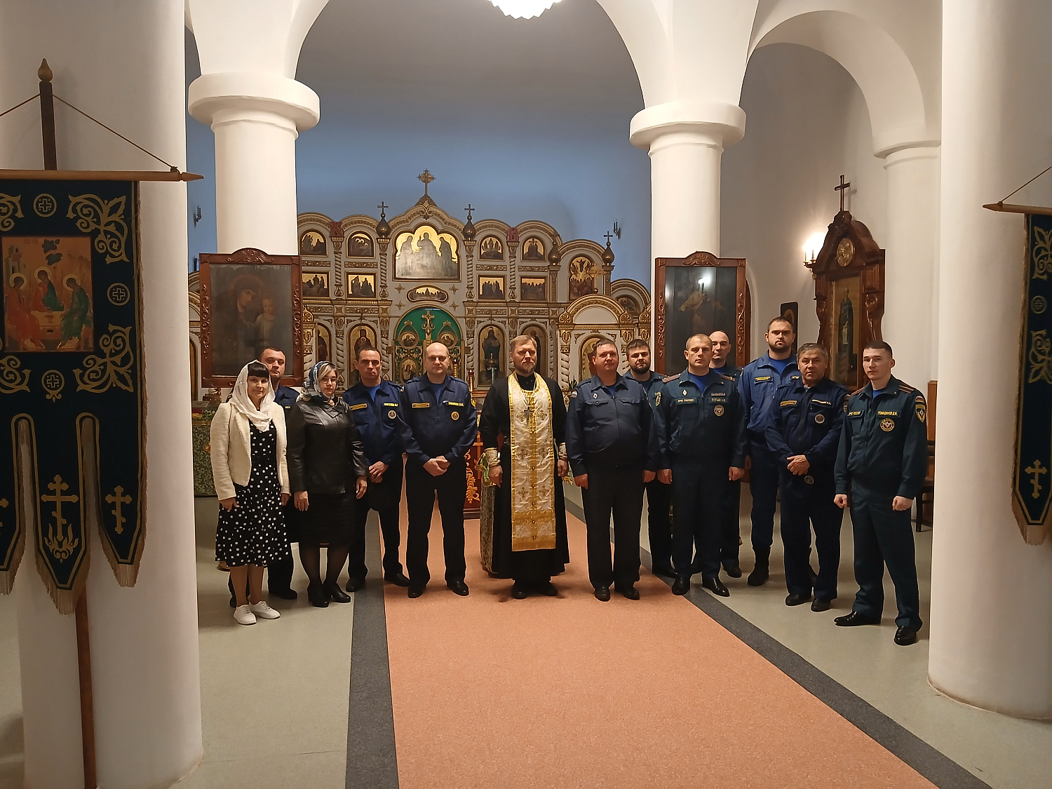 Благодарственные молебны в честь праздника иконы Божией Матери «Неопалимая Купина»