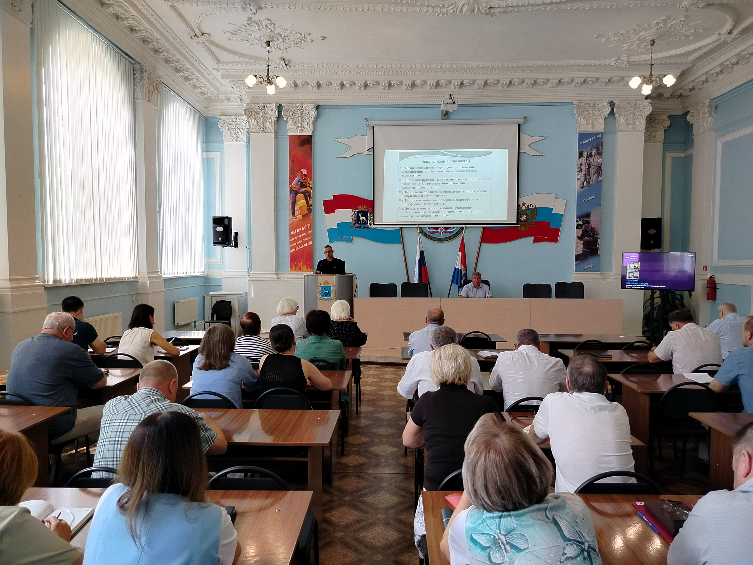 «Причины травматизма на рабочем месте» - тема планового обучающего занятия в рамках утреннего совещания