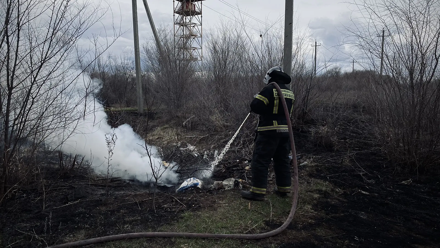 Все выходные в Безенчукском районе горела трава!