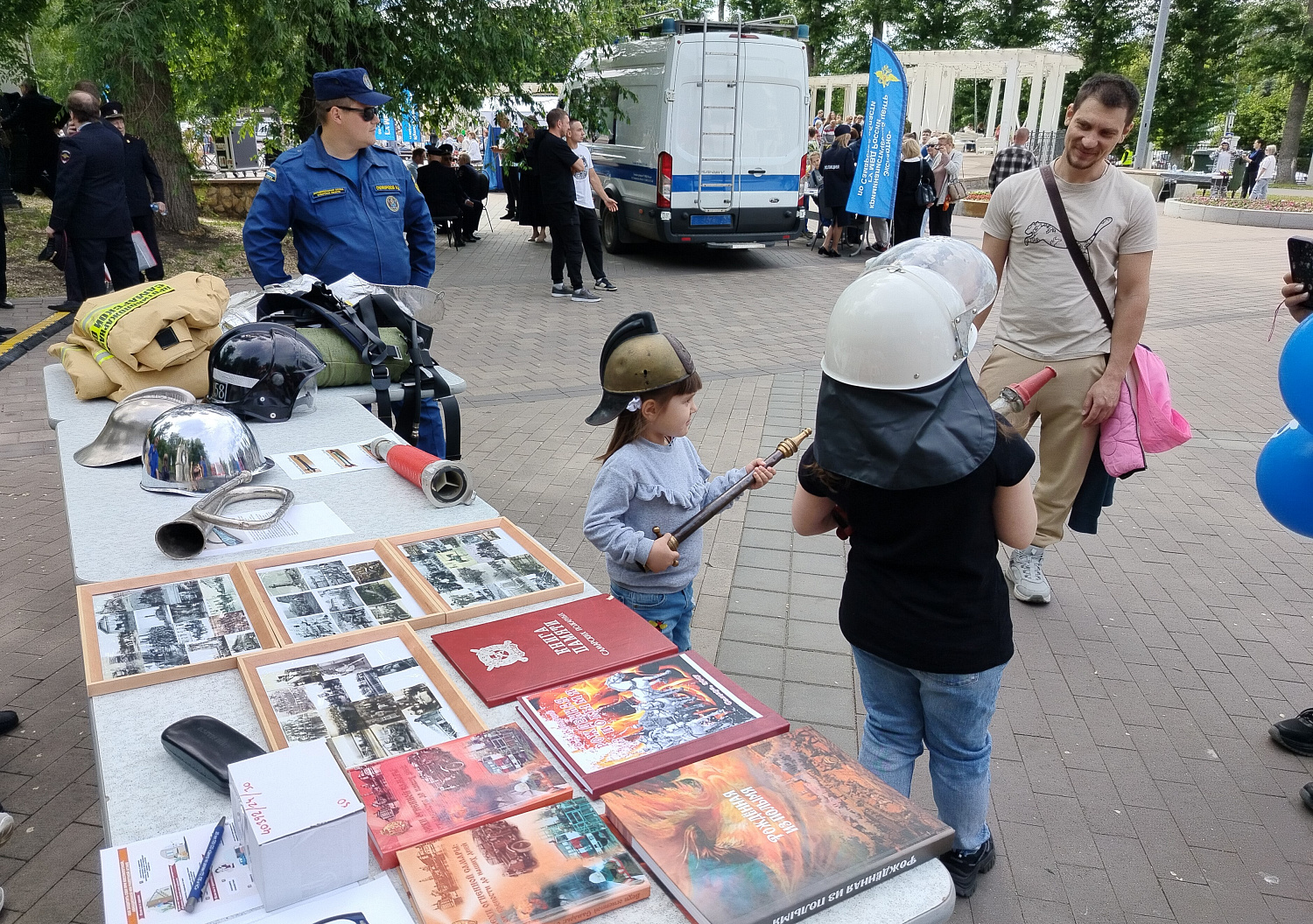 Итак, публикуем фотоотчет с XXXI фестиваля прессы, где областному ГКУ «Центр по делам ГО, ПБ и ЧС» в этом году была предоставлена отдельная площадка